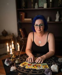 ​Sacerdotisa Adriana Nythra